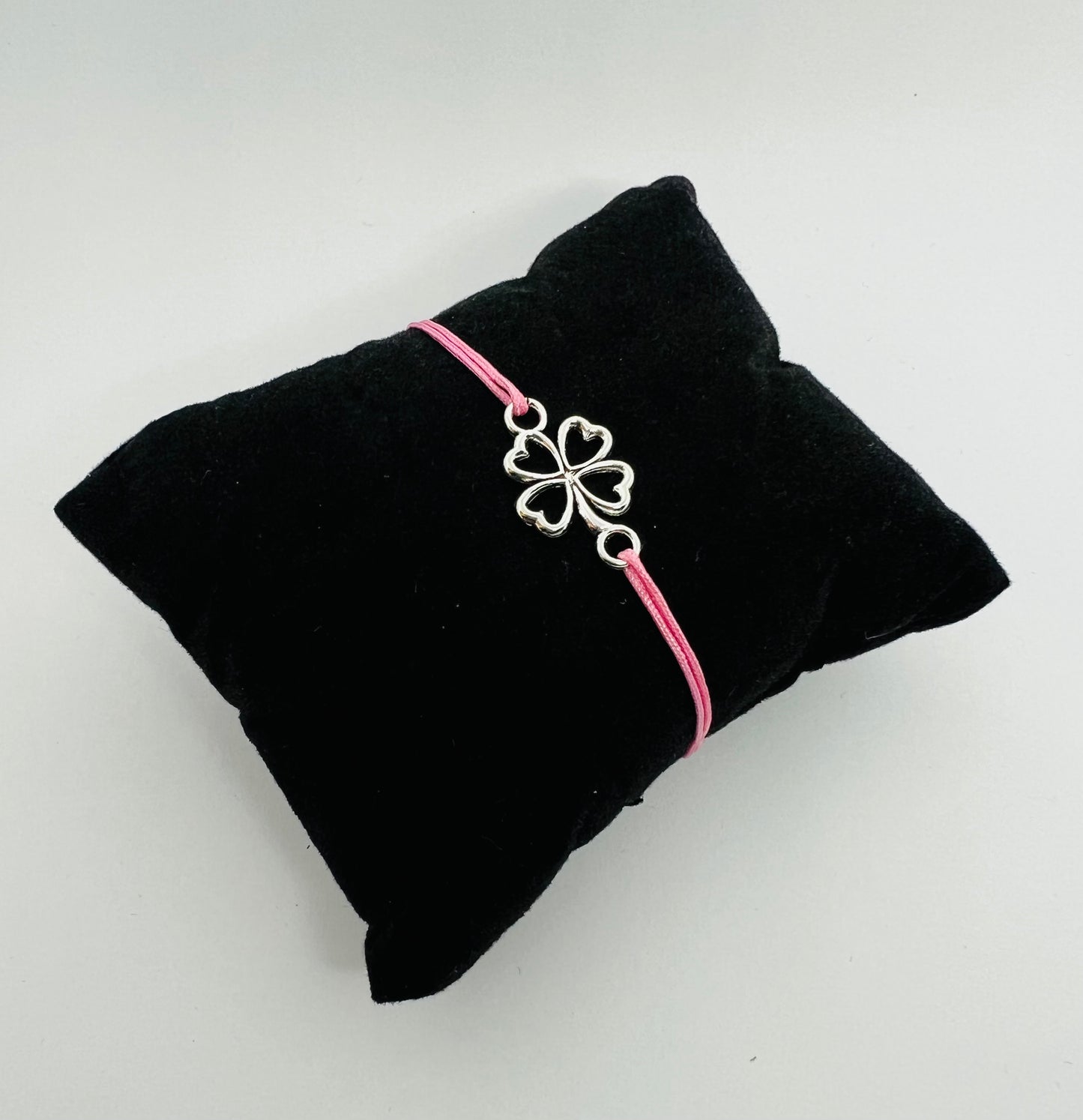 Rožinis siūlas dobilas