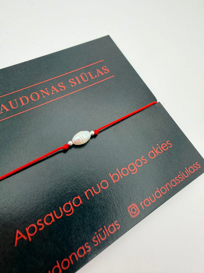 Raudono siūlo apyrankė su upiniu perlu